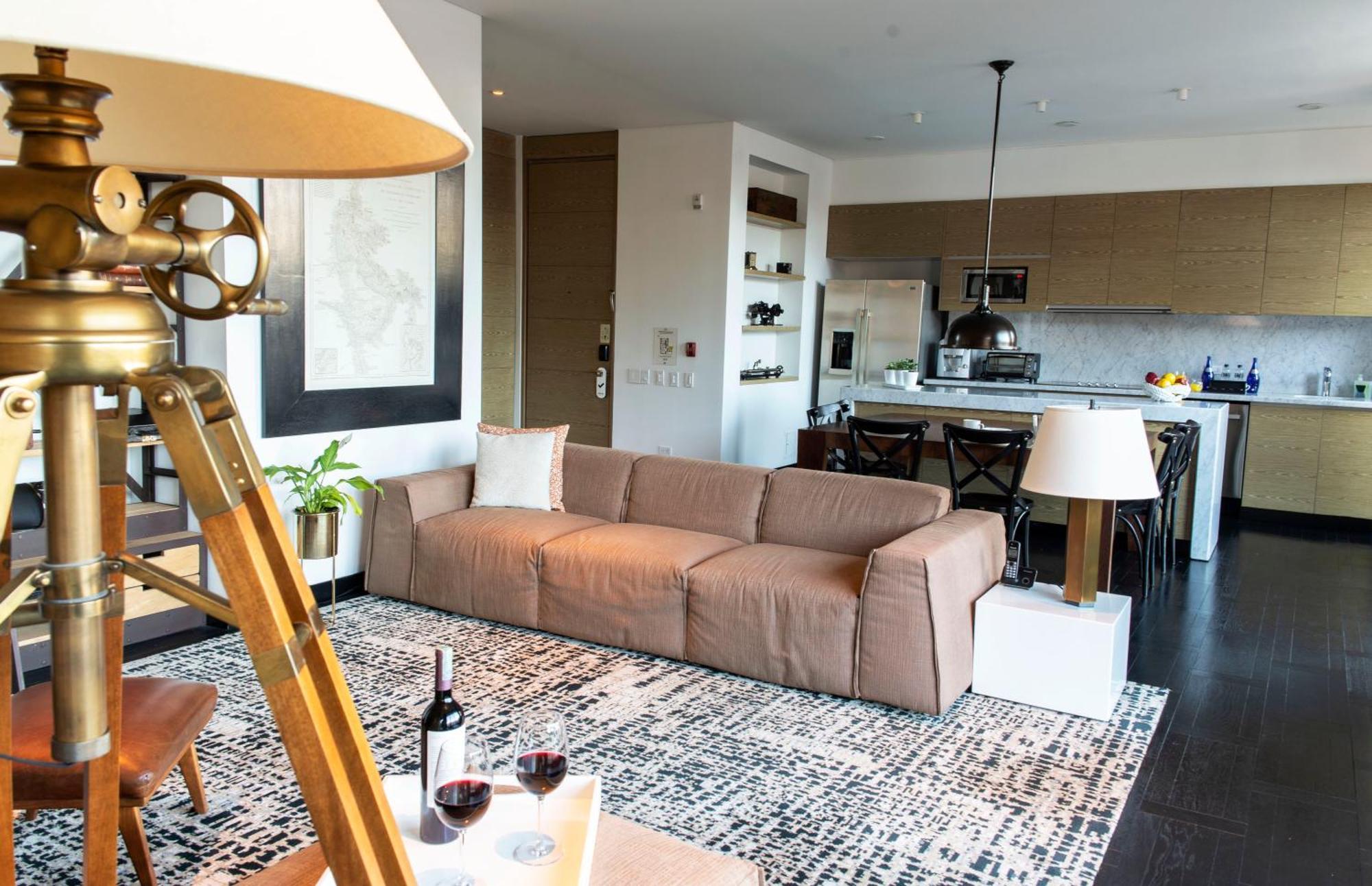 8010 Urban Living- Luxury Home Experience Bogota Buitenkant foto