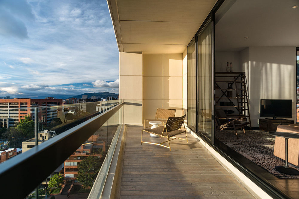 8010 Urban Living- Luxury Home Experience Bogota Buitenkant foto