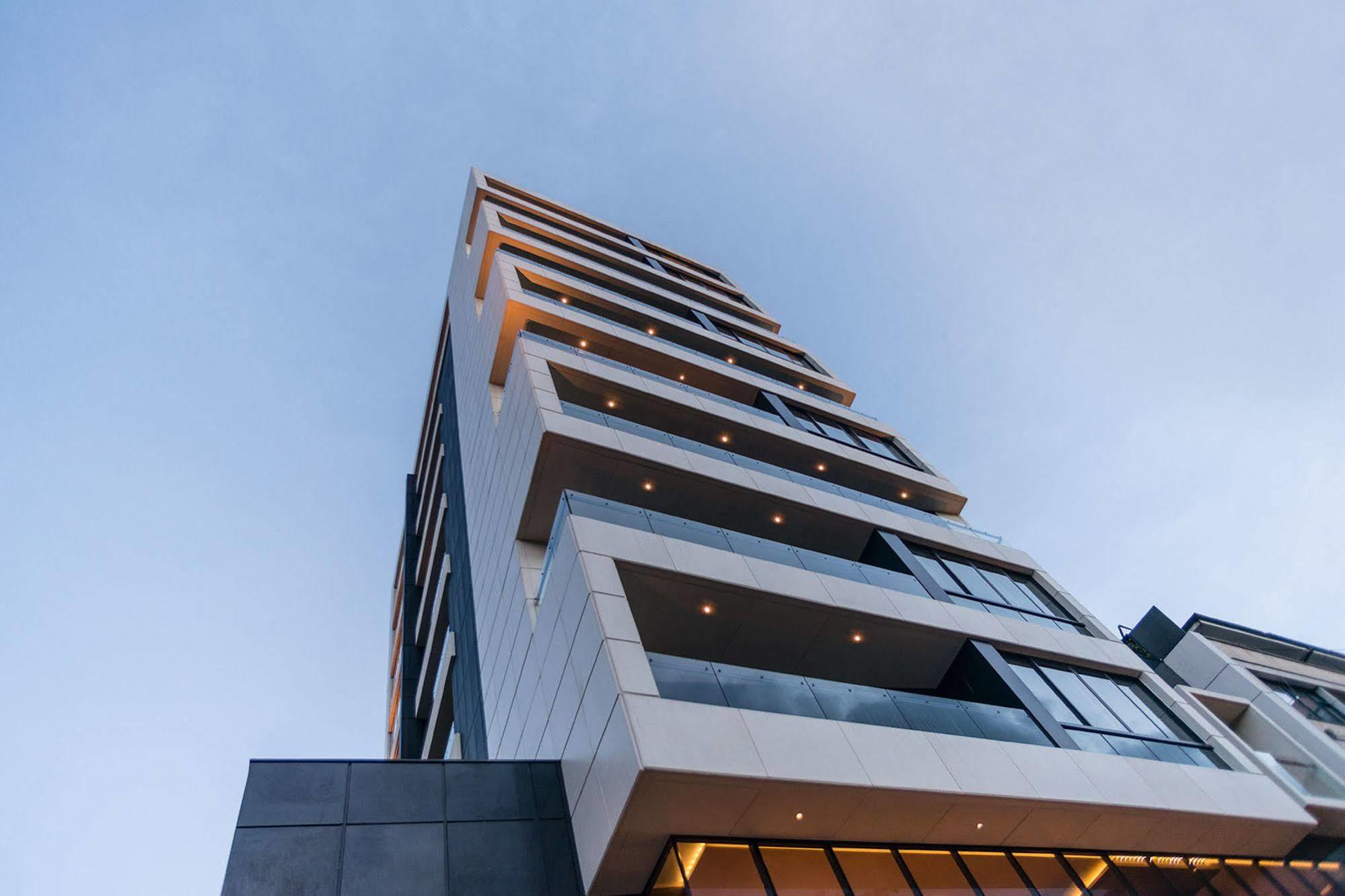 8010 Urban Living- Luxury Home Experience Bogota Buitenkant foto
